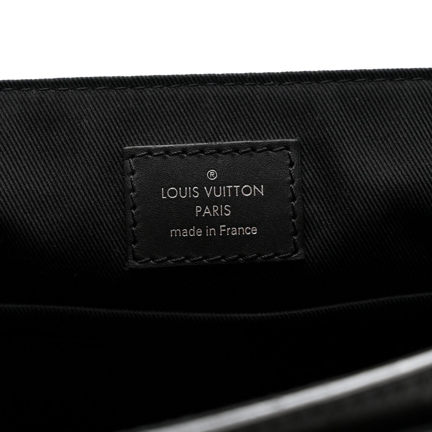 Damier Infini District PM Onyx