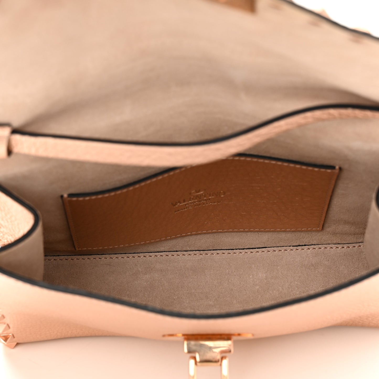 Metallic Pebbled Calfskin Medium Rockstud Flip Lock Crossbody Bag Rame