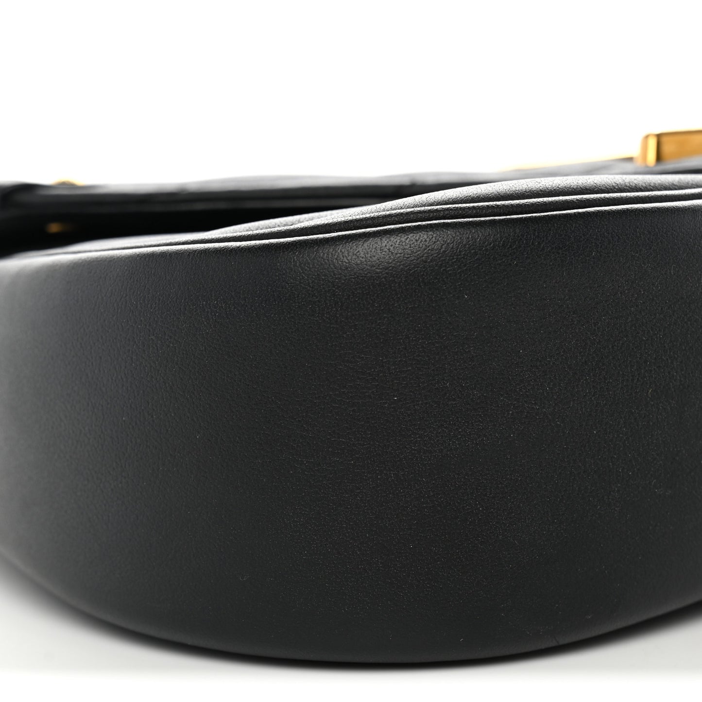 Calfskin New Wave Chain MM Black