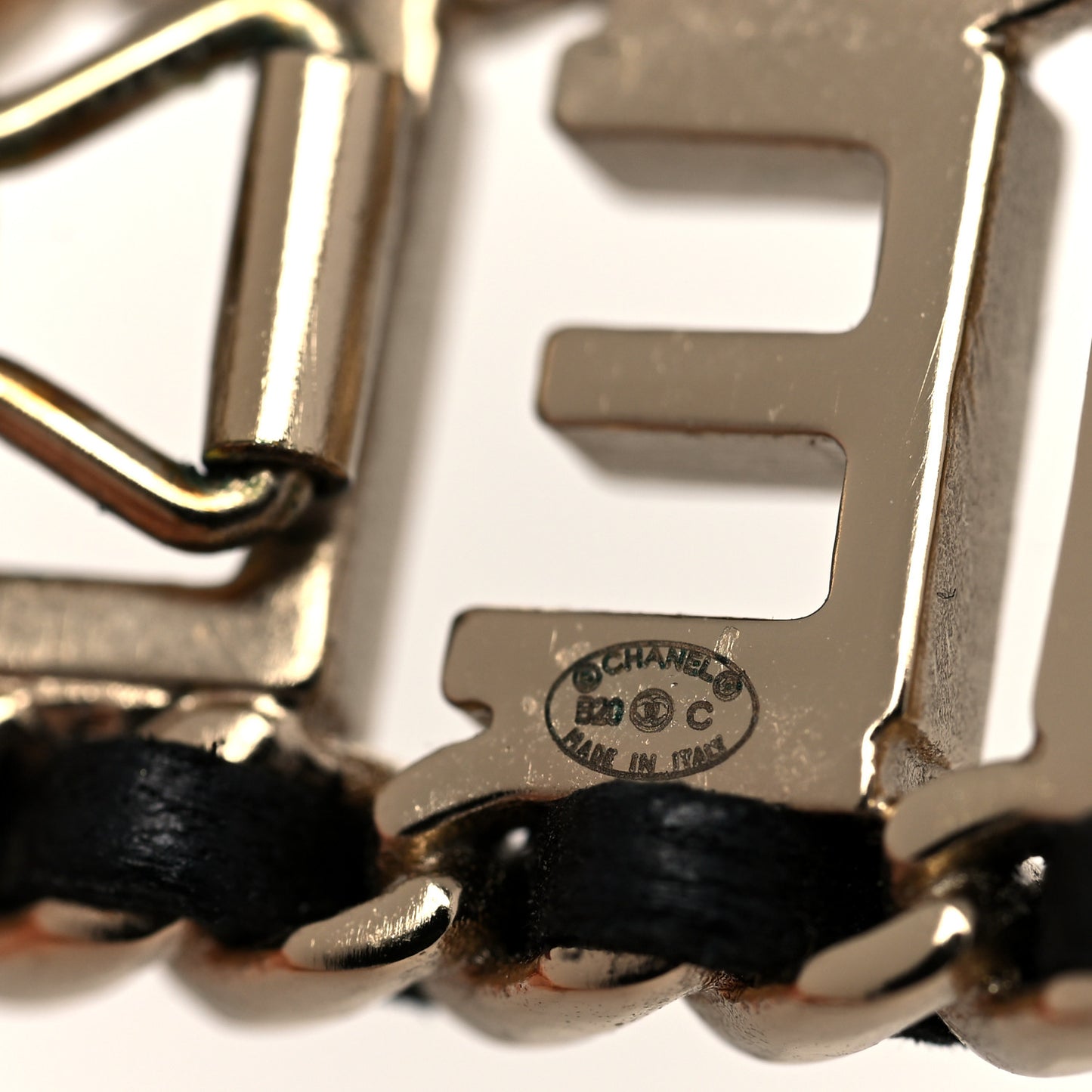 Metal Lambskin Vintage Allure Logo Hair Clip Black Gold