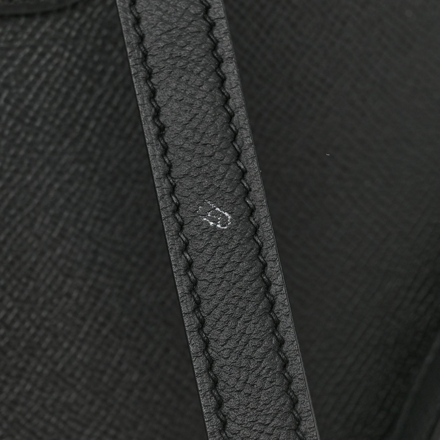 Epsom Kelly Sellier 32 Black