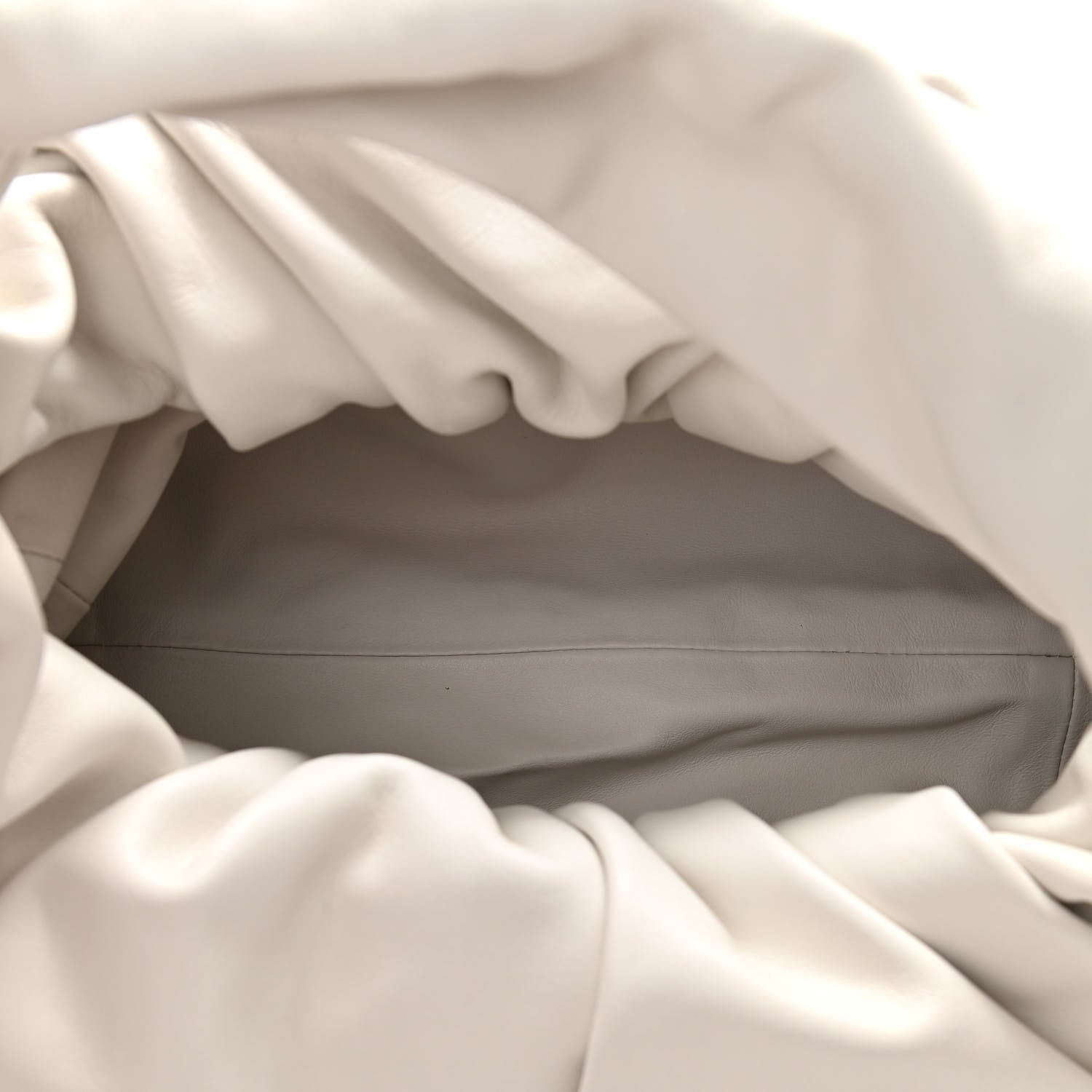 Bottega Veneta Smooth Butter Calfskin Small The Shoulder Pouch Plaster 5 of 11