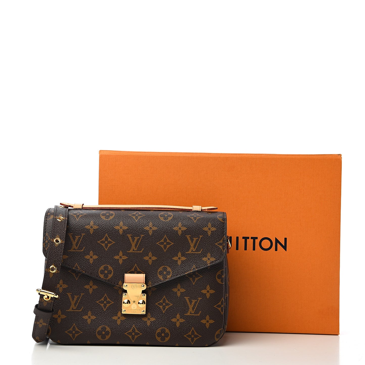 Monogram Pochette Metis