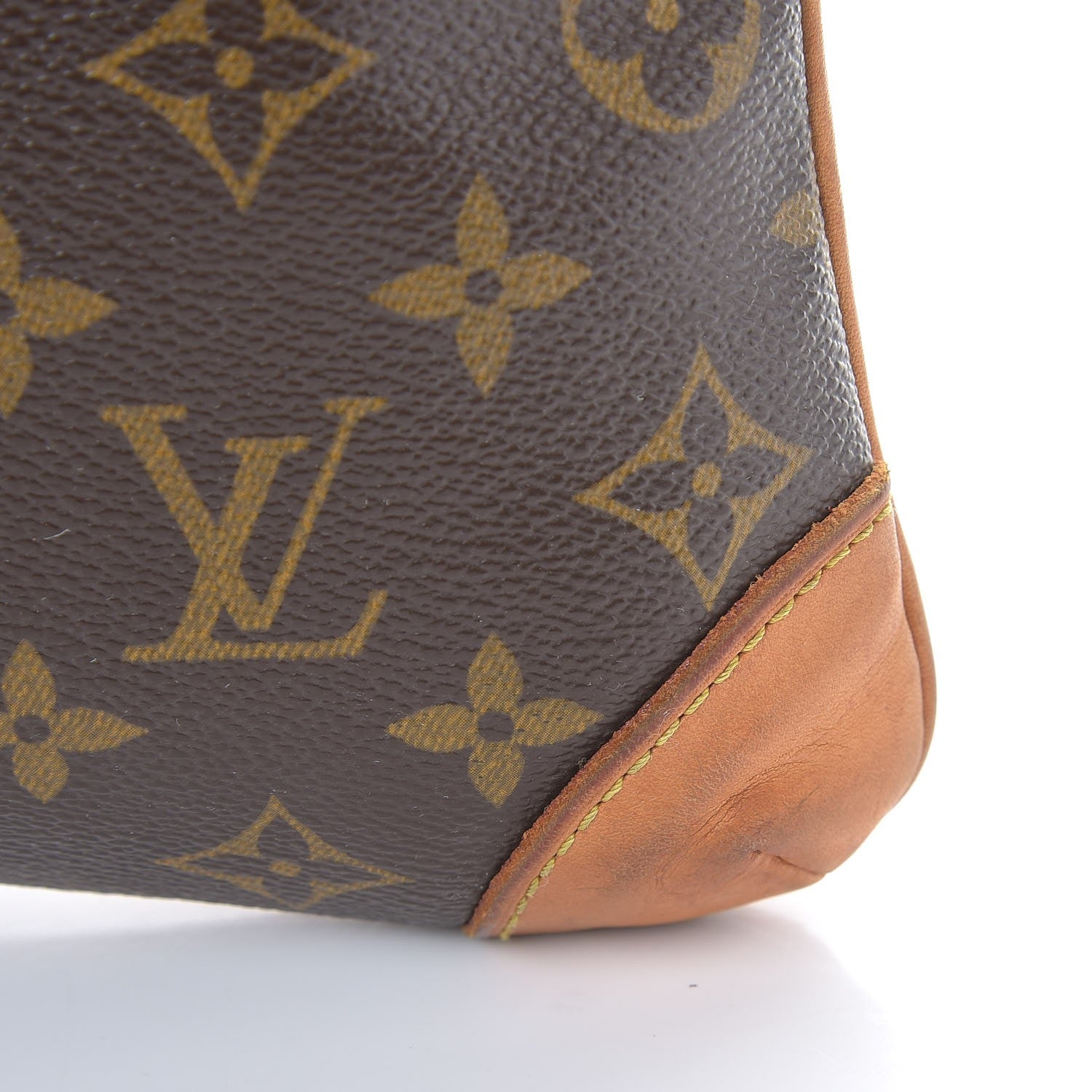 Louis Vuitton Monogram Sac Coussin GM 12 of 16