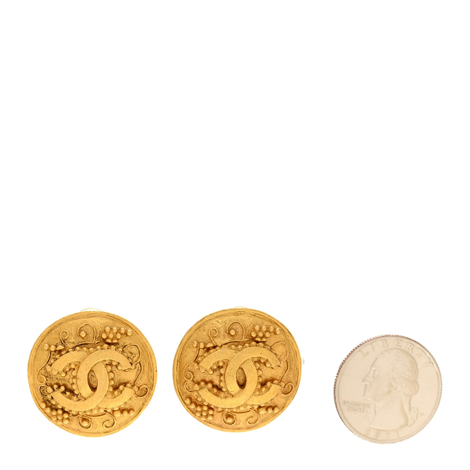 Chanel Round CC Clip On Earrings Gold 2 of 4