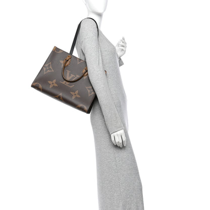 Louis Vuitton Reverse Monogram Giant Onthego MM 2 of 9