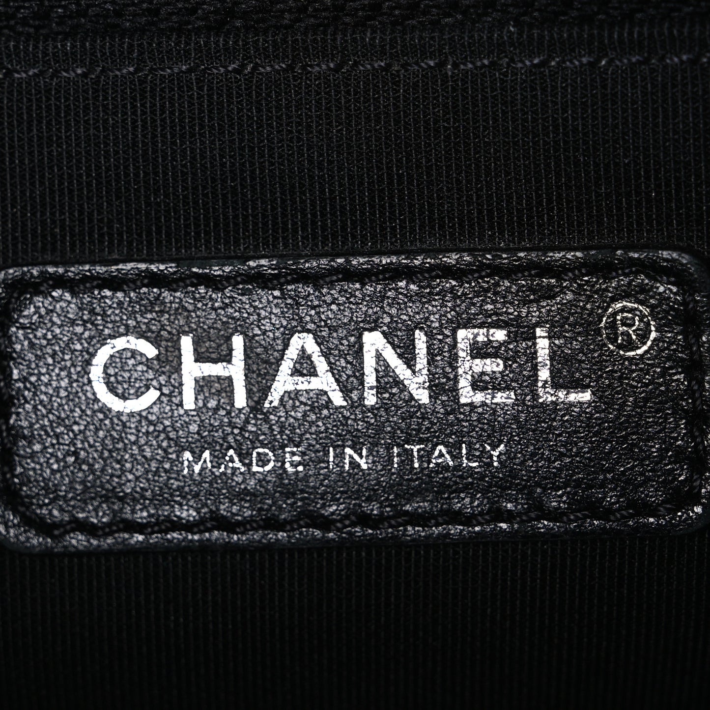 Caviar Quilted New Medium Boy Flap Black