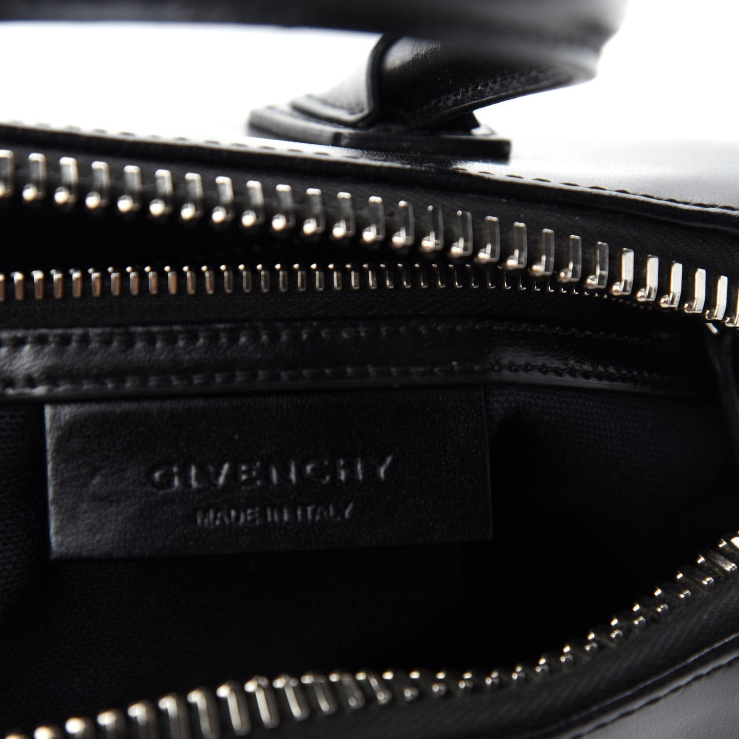 Shiny Lord Calfskin Mini Antigona Black
