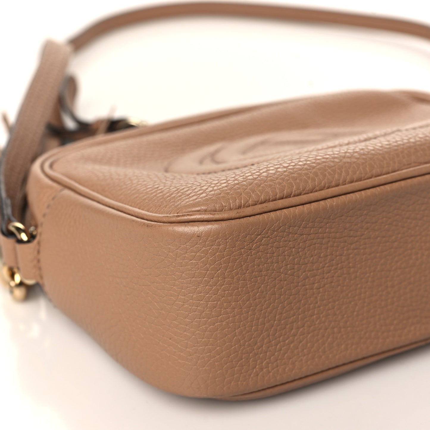 Pebbled Calfskin Small Soho Disco Bag Camelia