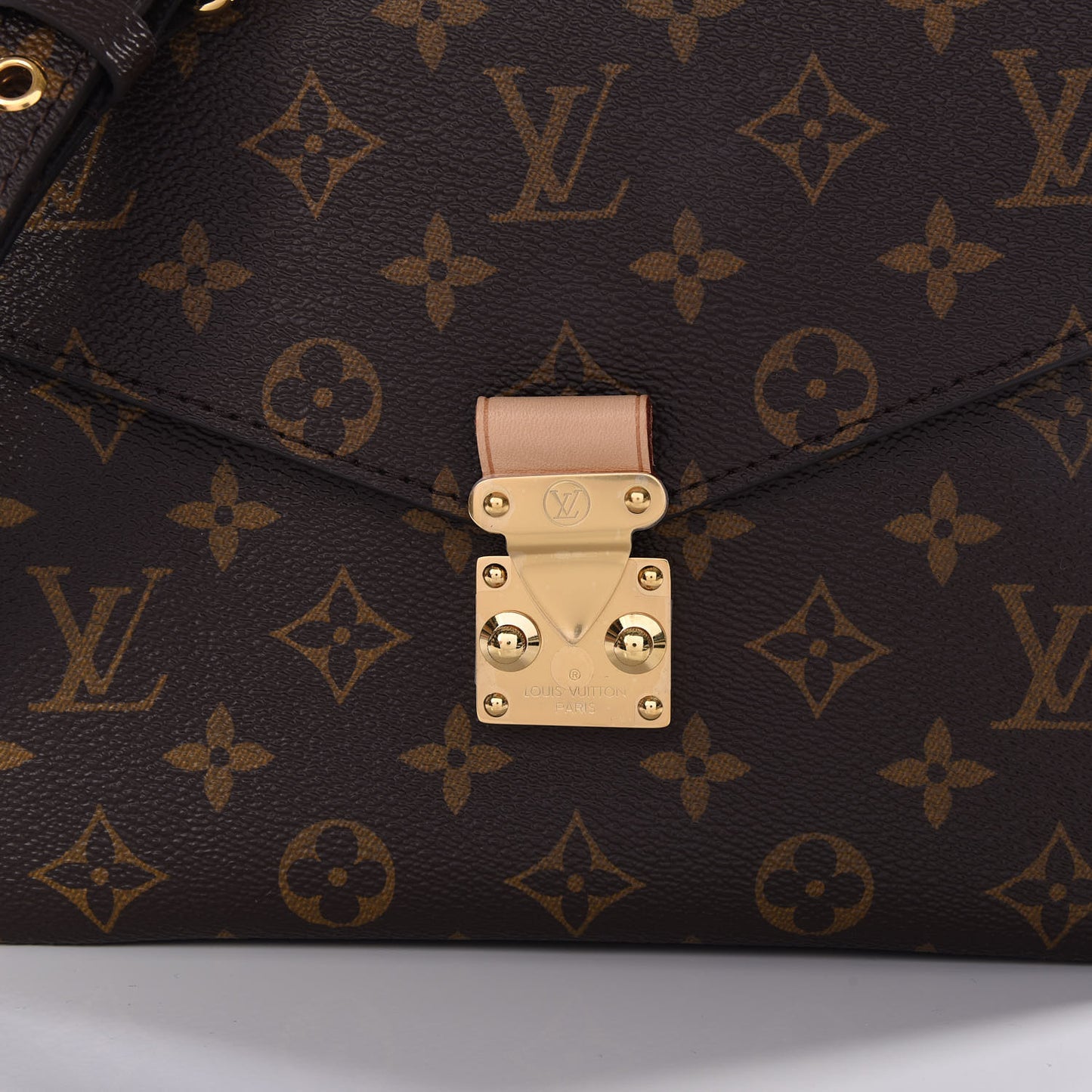 Monogram Pochette Metis