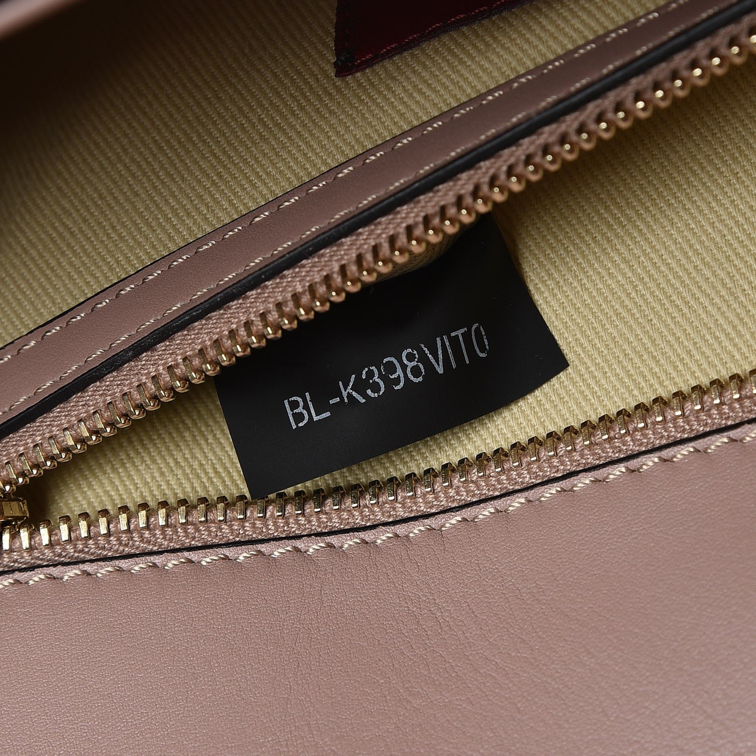 Valentino Garavani Vitello Medium Glam Lock Rockstud Flap Poudre 7 of 7