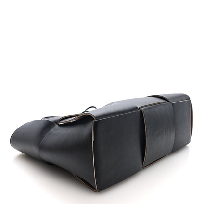 Bottega Veneta Nappa Maxi Intrecciato Medium Arco Tote Black Tan 4 of 10