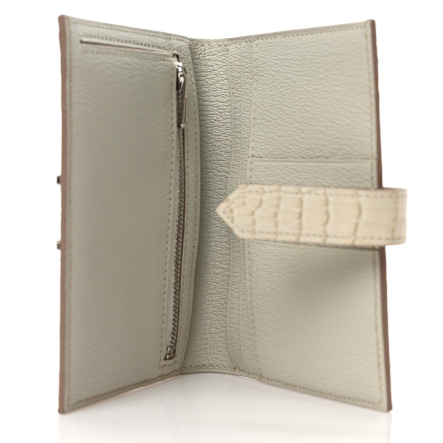 Matte Alligator Bearn Compact Wallet Beton