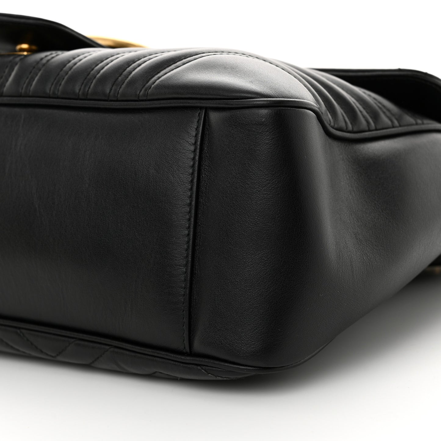 Calfskin Matelasse Large GG Marmont Shoulder Bag Black