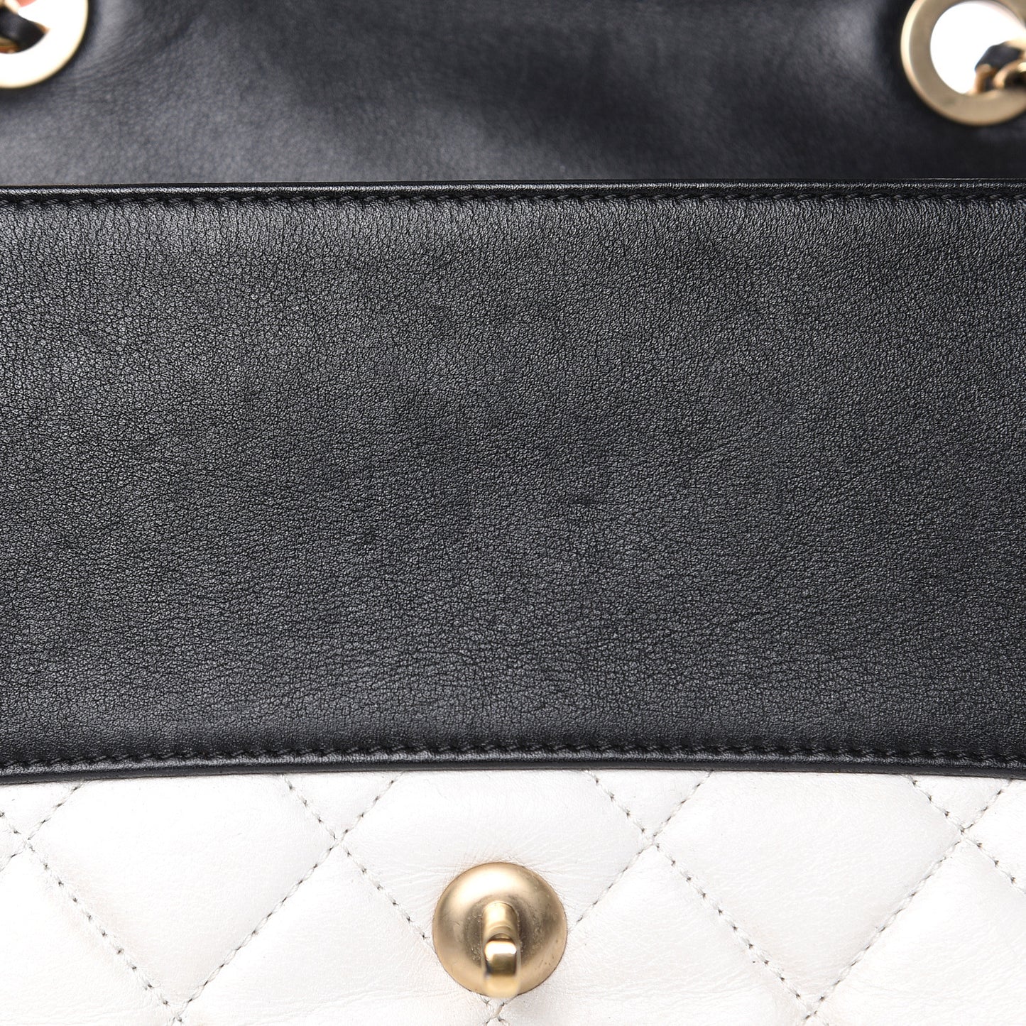 Lambskin Quilted Graphic Medium Flap White Black