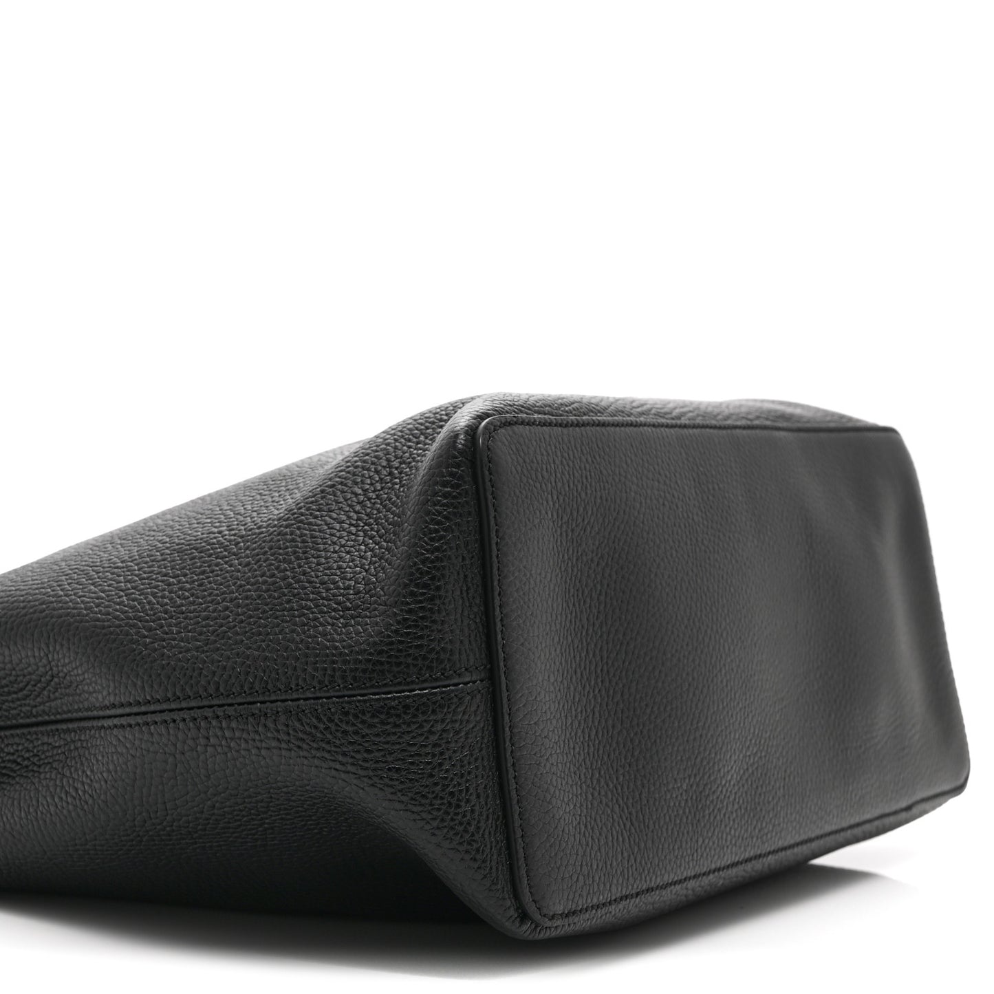 Pebbled Calfskin Large Soho Hobo Black