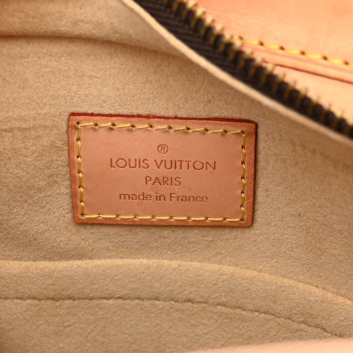 Louis Vuitton Monogram Hudson GM 6 of 10