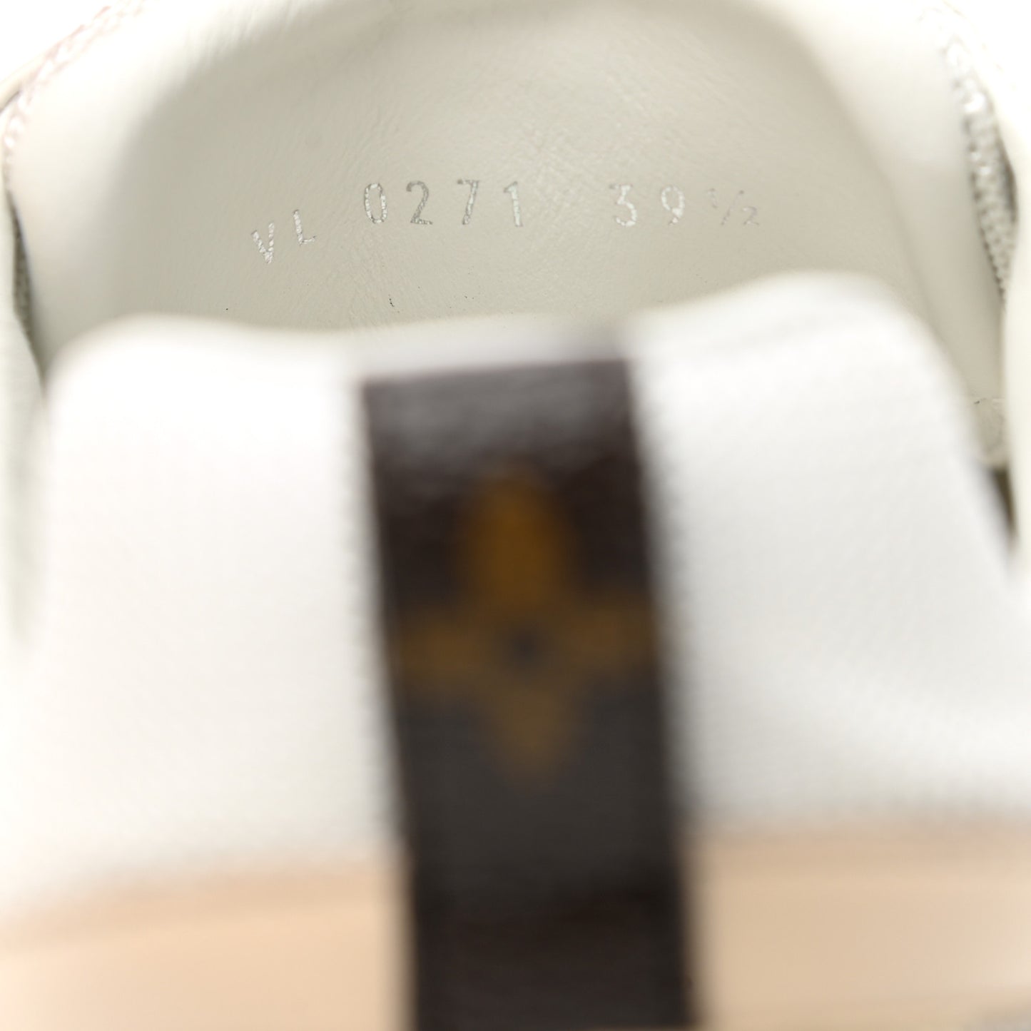 Calfskin Damier Azur Run Away Sneakers 39.5 White