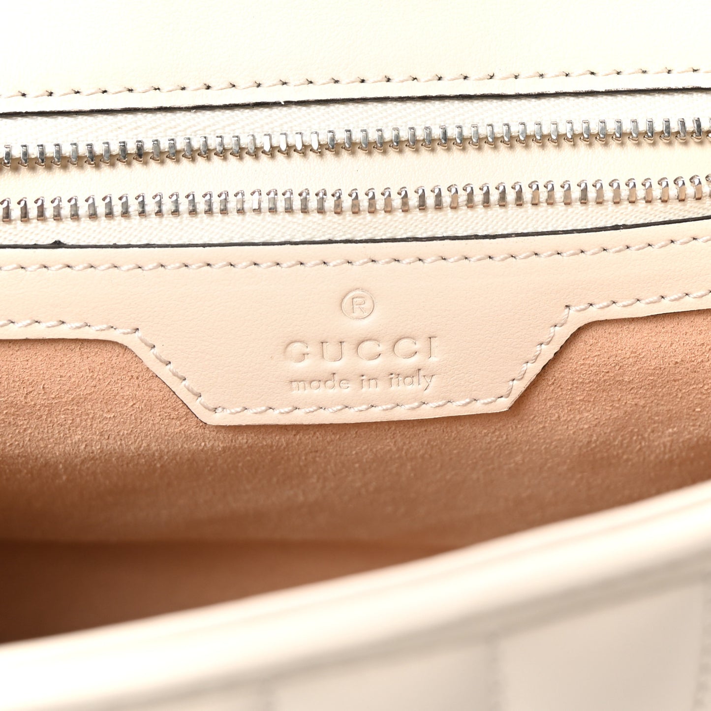 Calfskin Matelasse Aria Small GG Marmont Shoulder Bag Mystic White