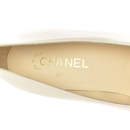 Chanel Patent Calfskin CC Cap Toe Low Heel Pumps 41 White Black 5 of 16