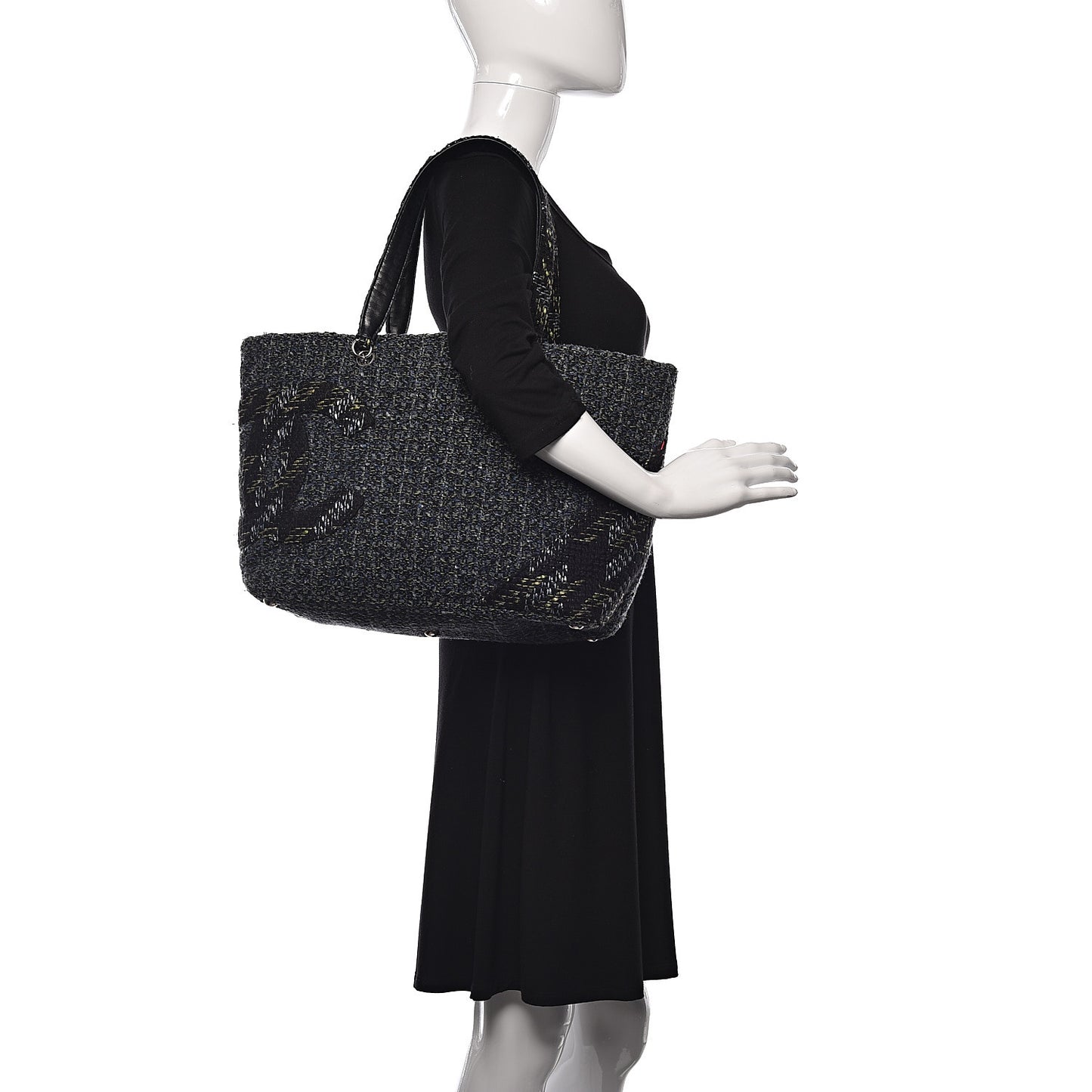 Tweed Quilted Large Cambon Tote Blue