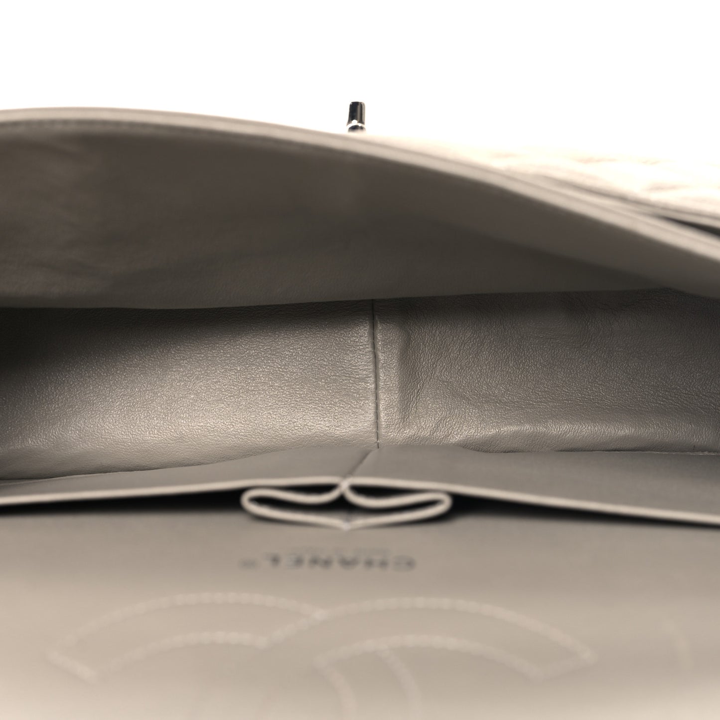 Iridescent Caviar Quilted Jumbo Double Flap Grey