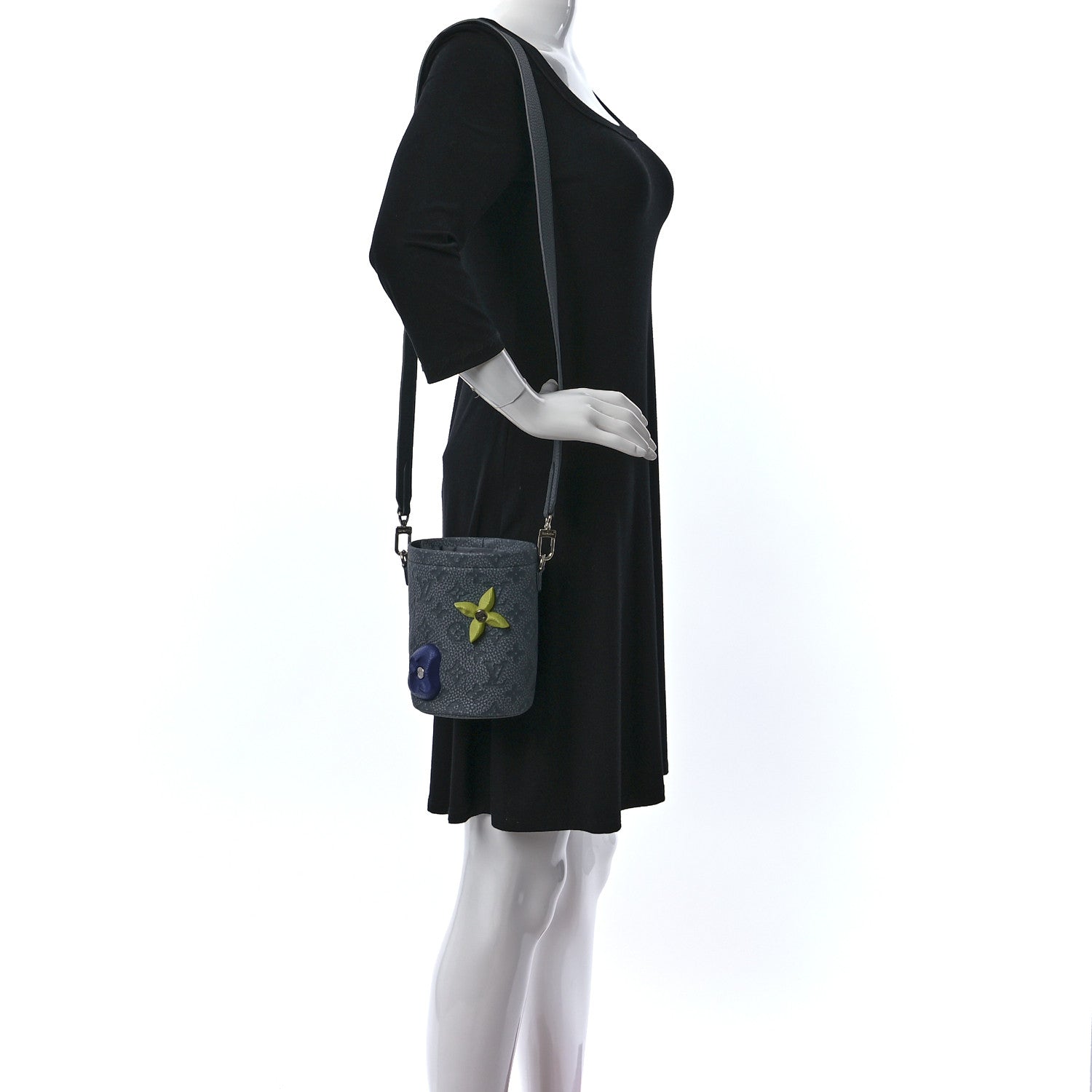 Louis Vuitton Taurillon Monogram Chalk Pouch Granite Gray 2 of 9