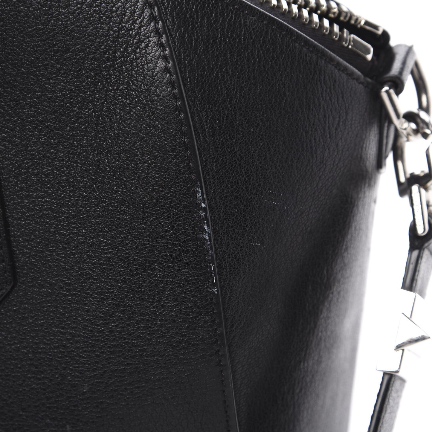 Sugar Goatskin Medium Antigona Black