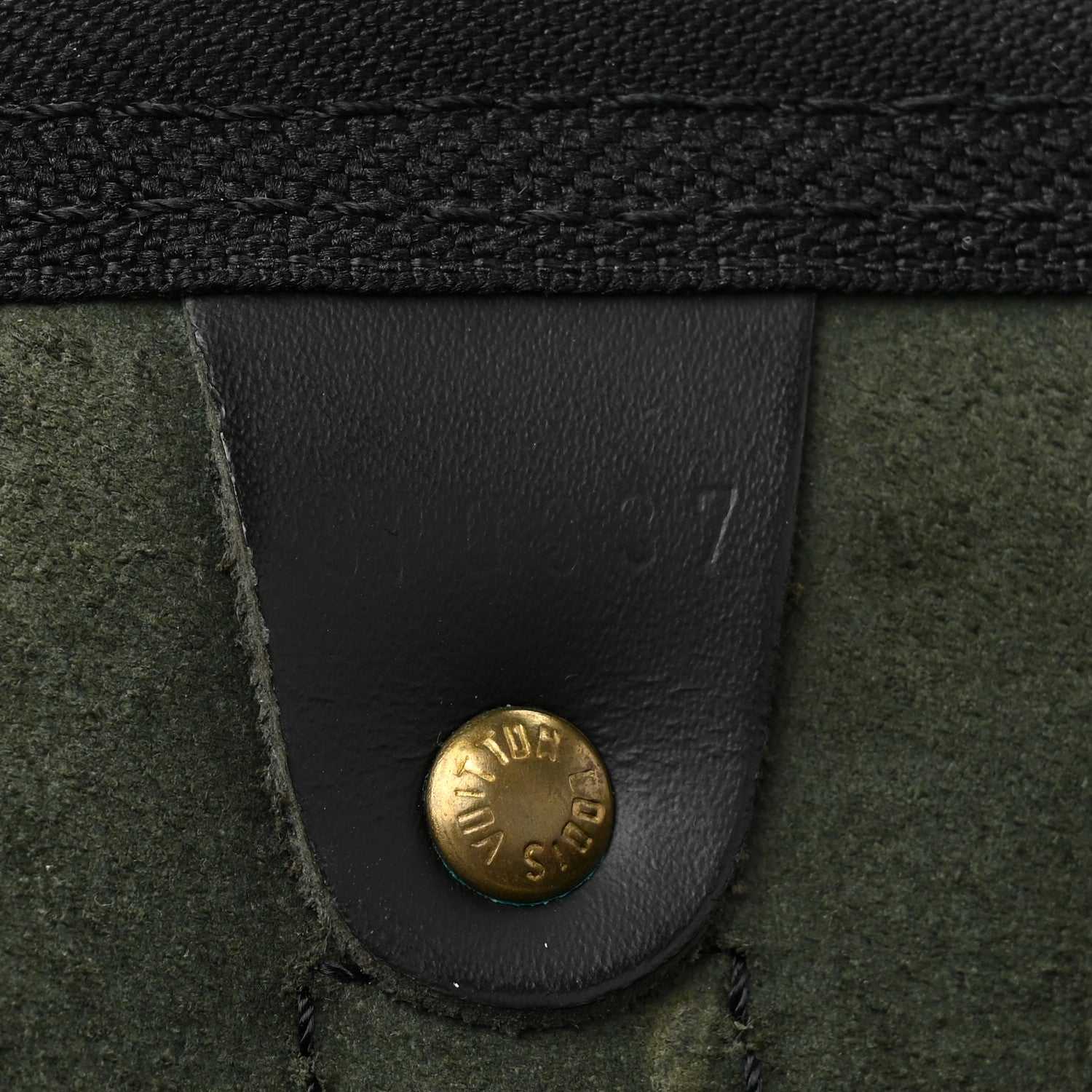 Louis Vuitton Epi Keepall 50 Black 7 of 23