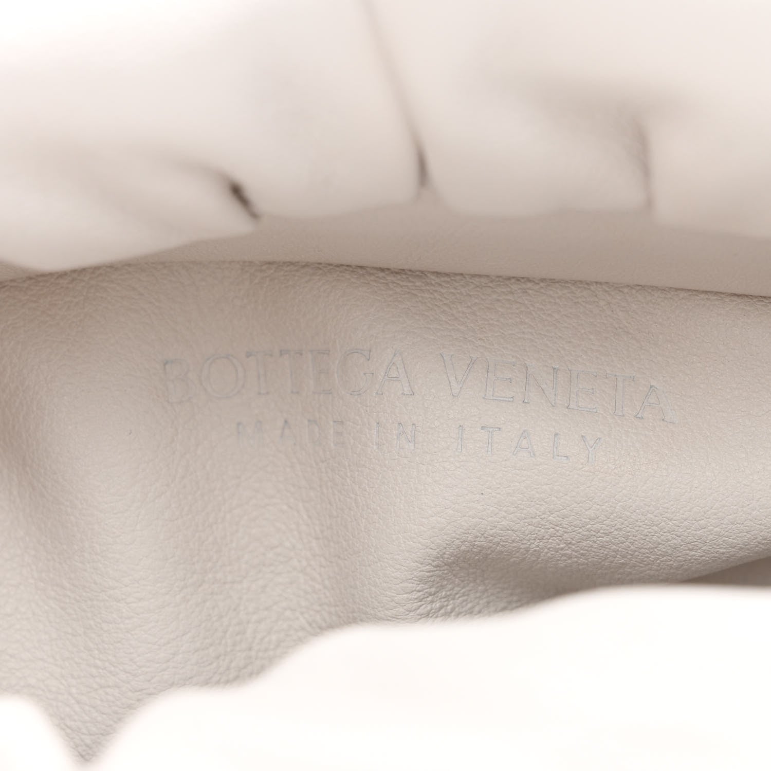 Bottega Veneta Calfskin The Pouch Chain Plaster 6 of 10