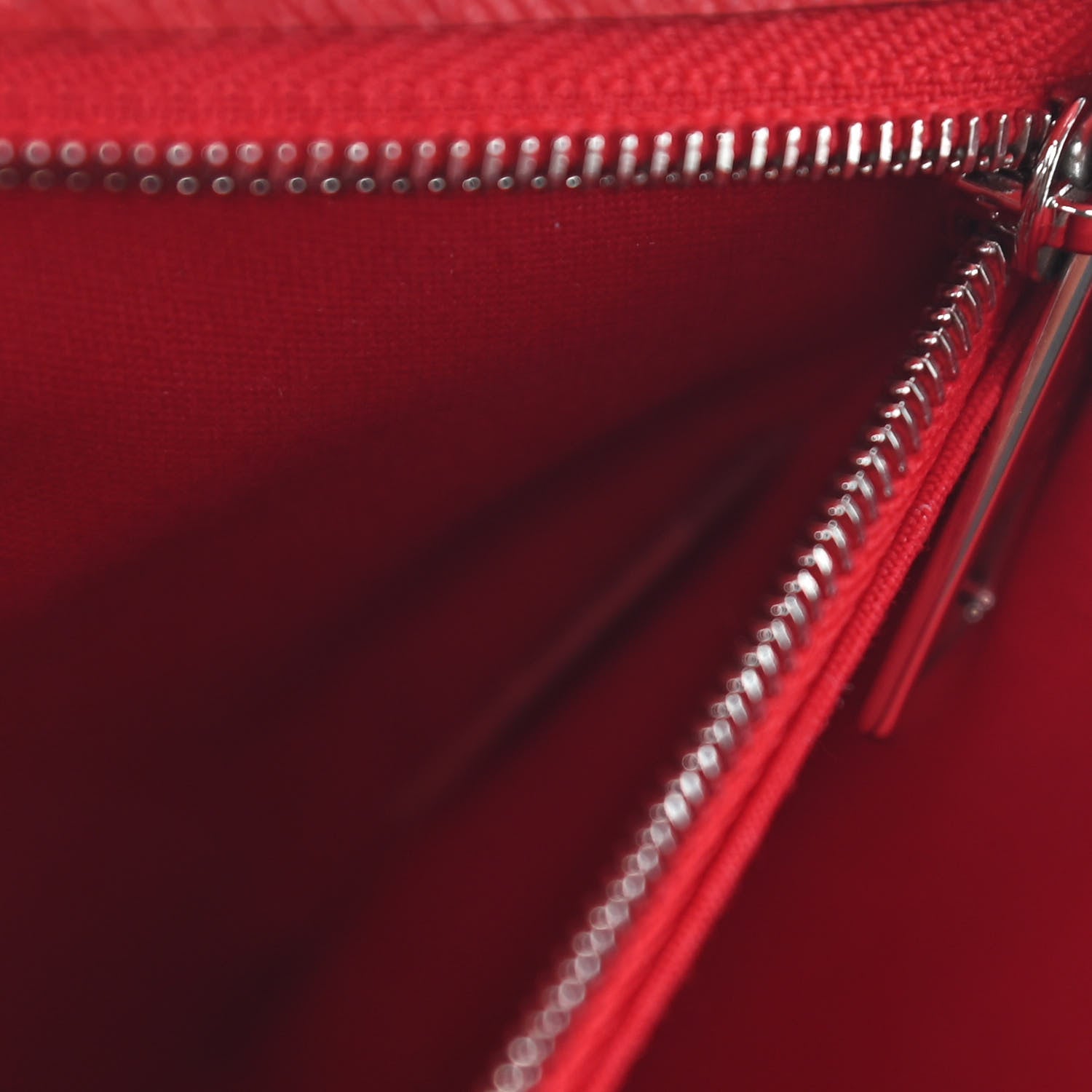 Louis Vuitton Epi Clery Coquelicot 7 of 11