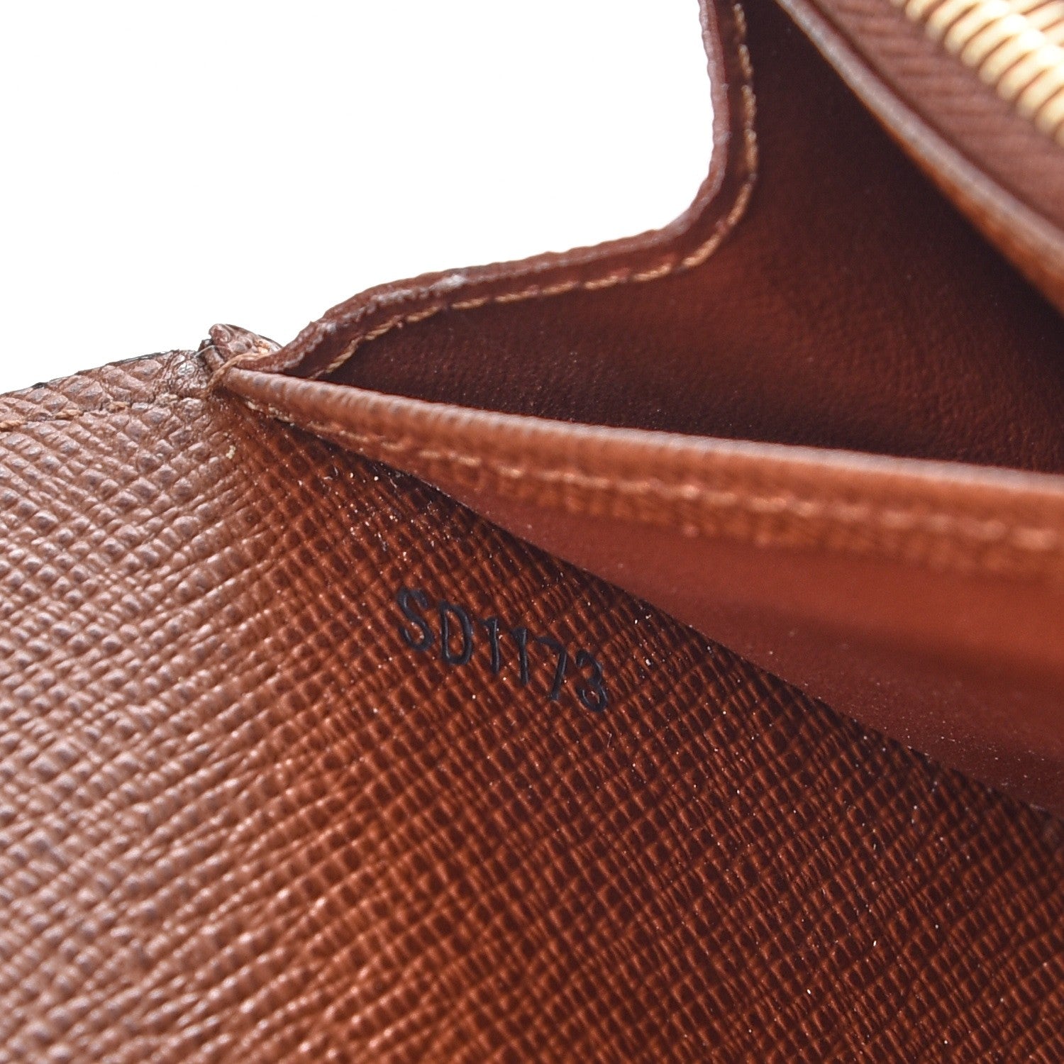 Louis Vuitton Monogram Sarah Wallet 7 of 9