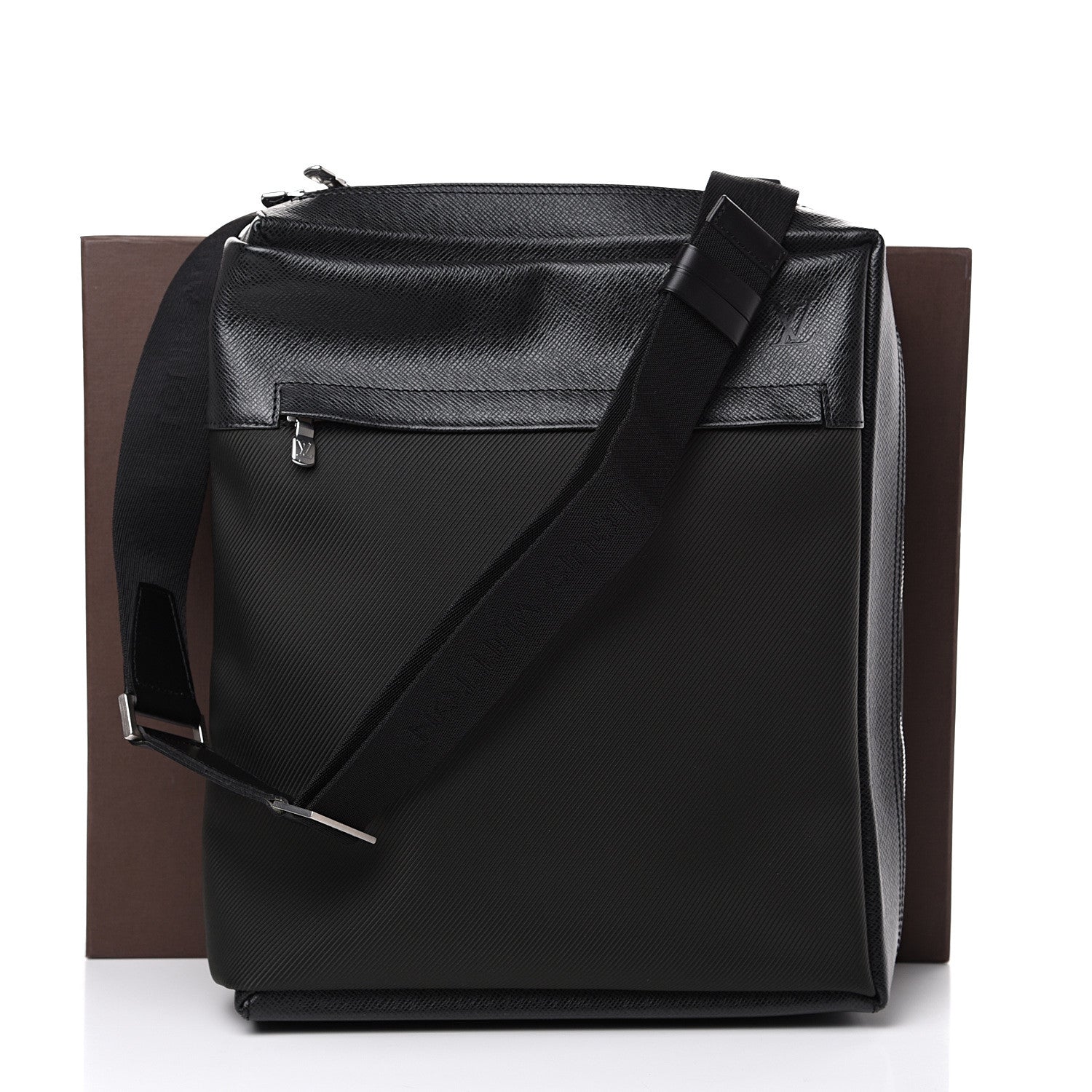 Louis Vuitton Taiga Sayan Slate 10 of 10
