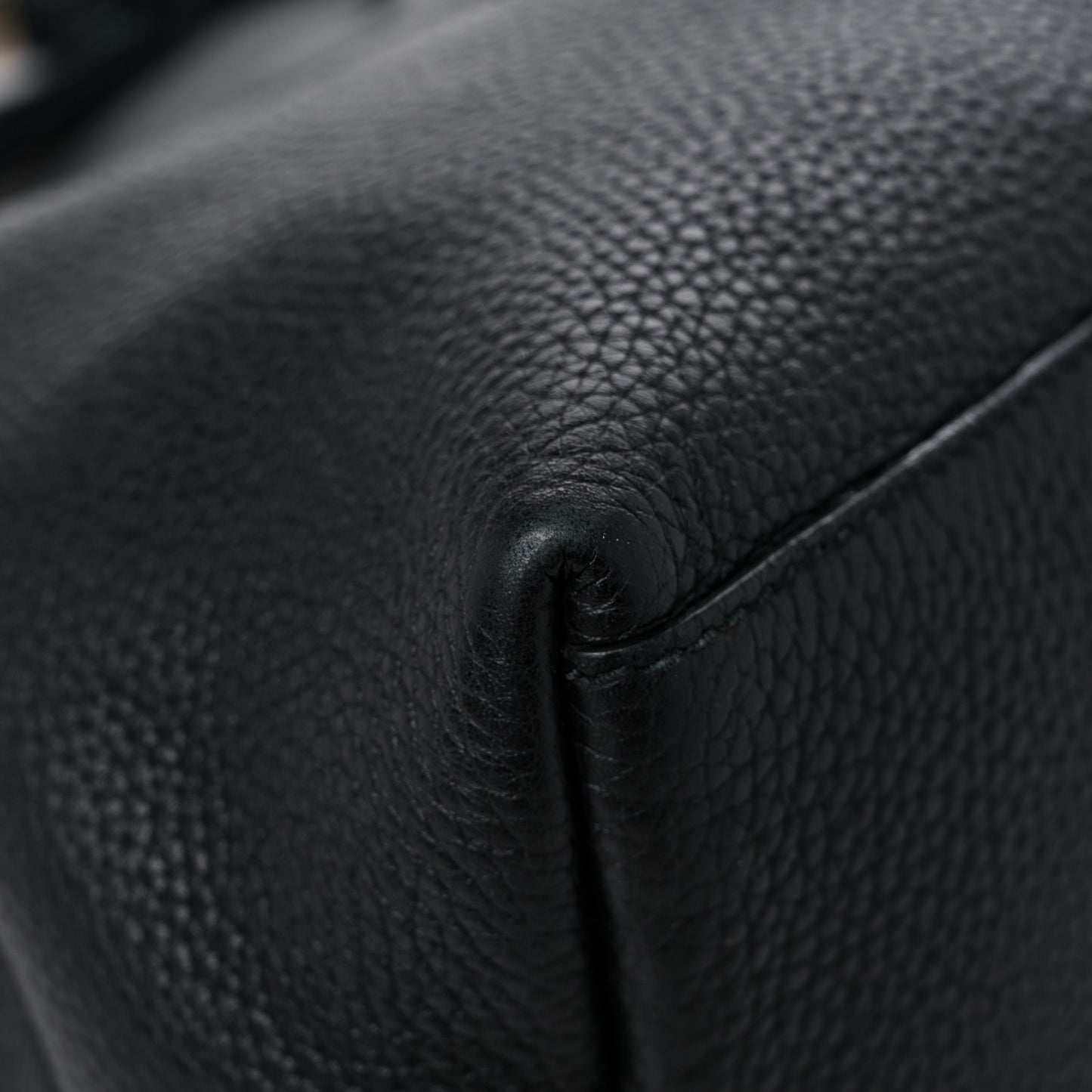Pebbled Calfskin Medium Soho Chain Shoulder Bag Black