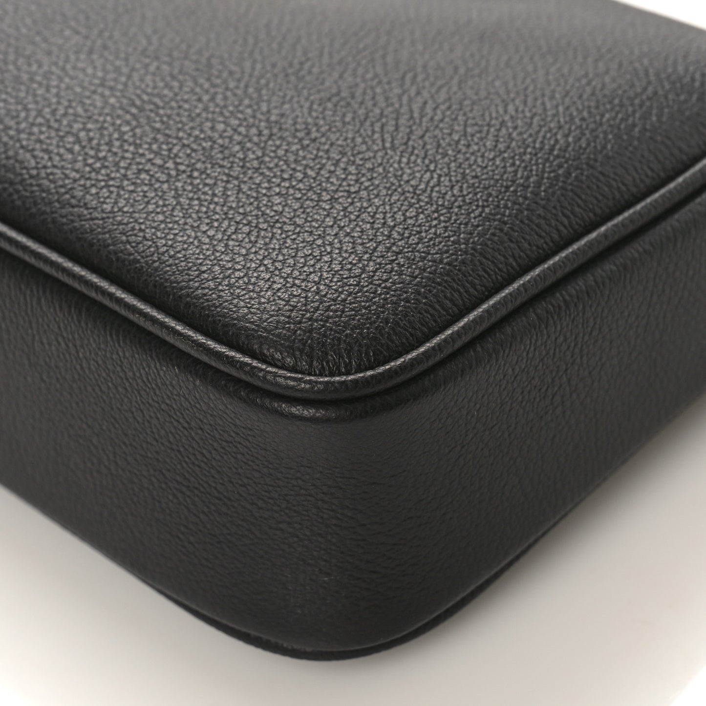 Grained Calfskin Medusa Shoulder Bag Black