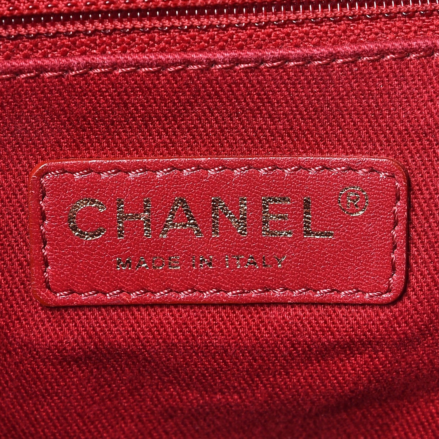 Chanel Iridescent Caviar Quilted Country Chic Hobo Red 7 of 12