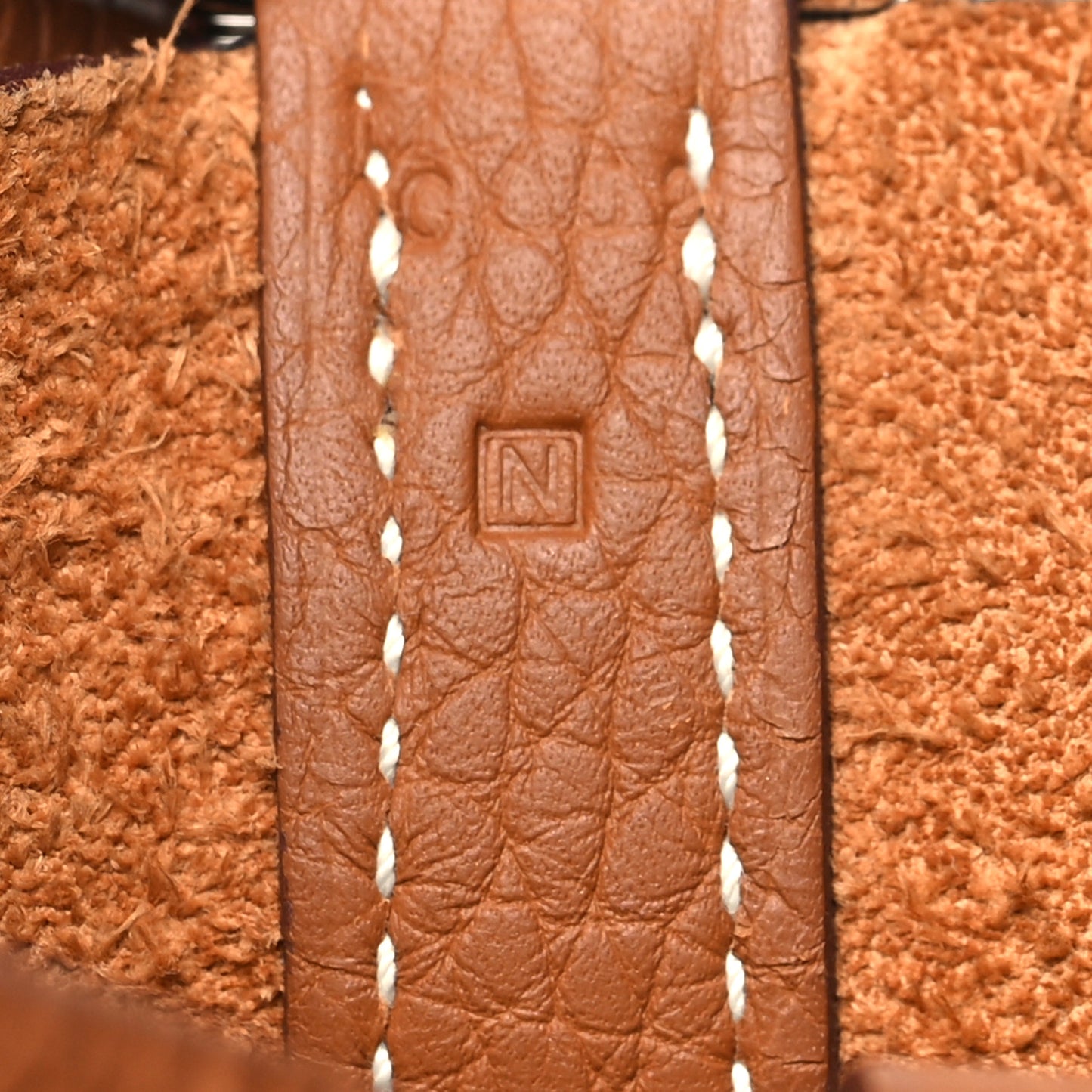 Taurillon Clemence Picotin Lock 18 PM Gold