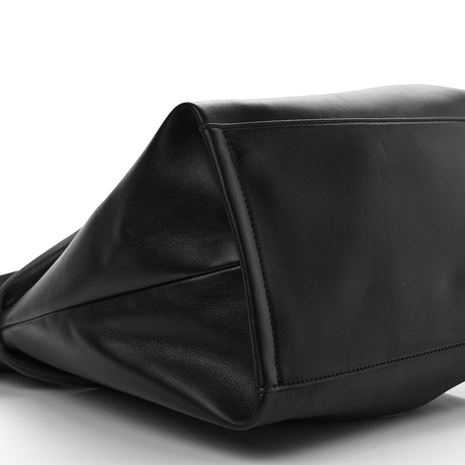 Chloe Calfskin Judy East West Tote Black 7 of 8