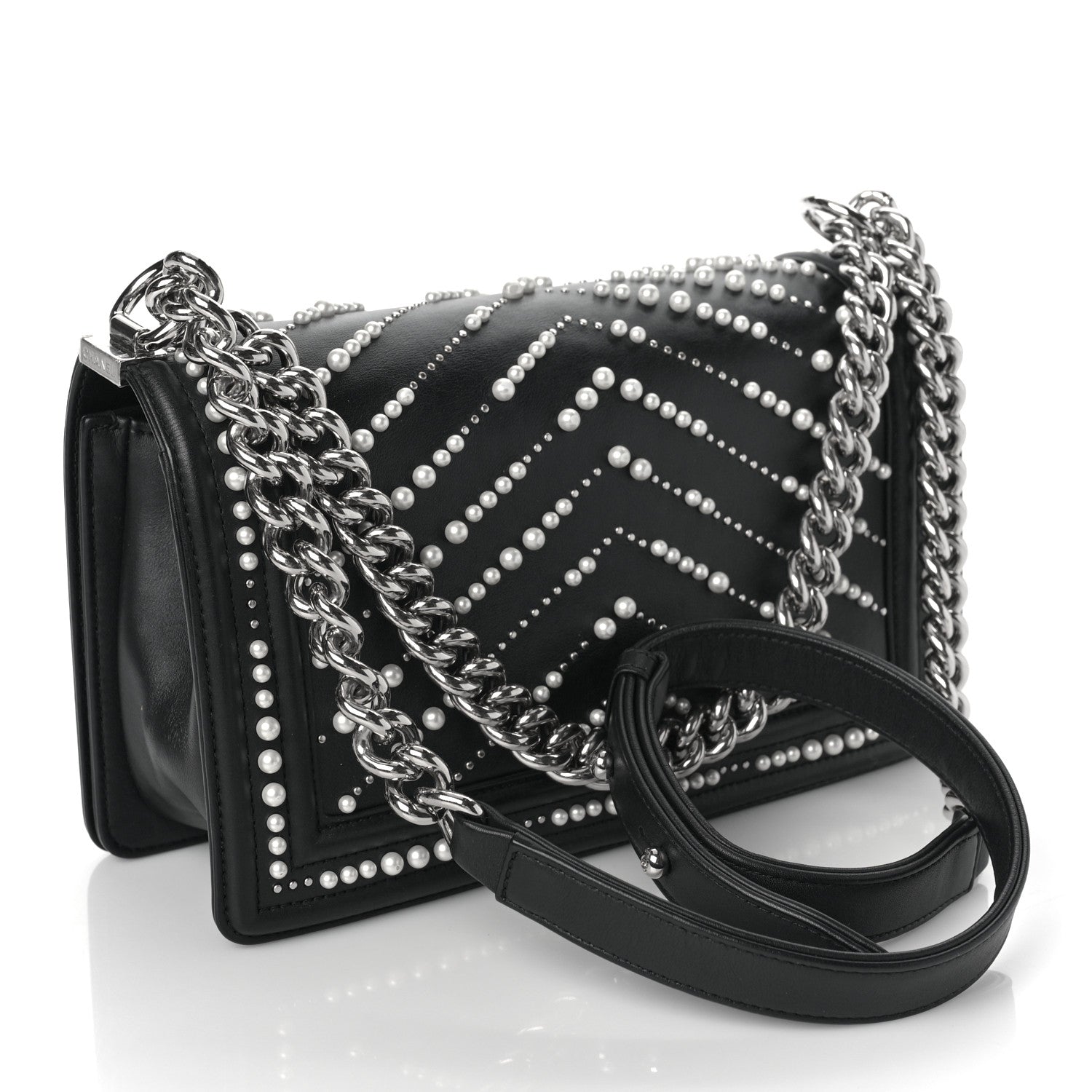 Chanel Calfskin Pearl Chevron Medium Boy Flap Black 3 of 10
