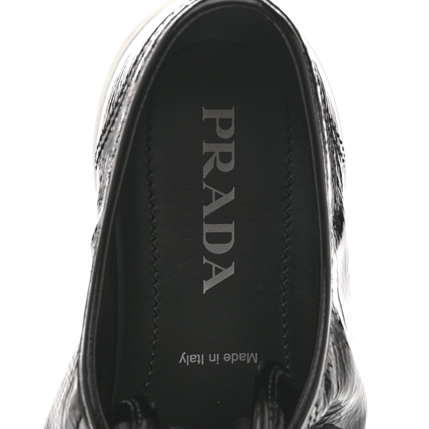 Patent Naplak Triangle Logo Womens Low Top Sneakers 40 Black White