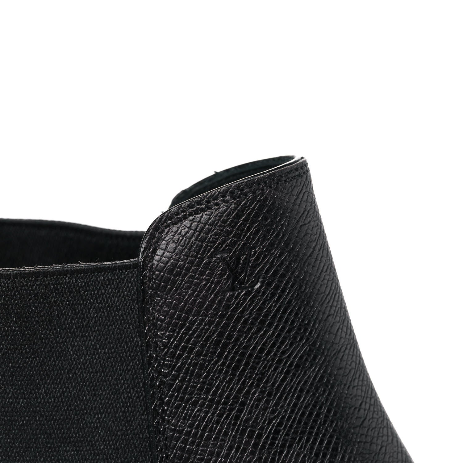 Louis Vuitton Taiga Mens LV Vendome Chelsea Boots 9.5 Black 9 of 9