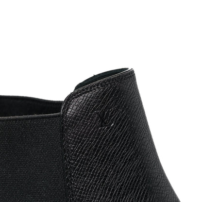 Louis Vuitton Taiga Mens LV Vendome Chelsea Boots 9.5 Black 9 of 9