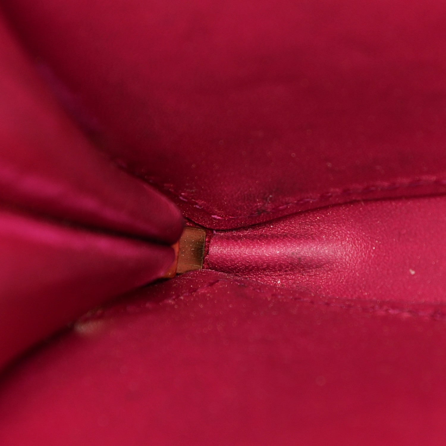 Louis Vuitton Vernis Heart Coin Purse Rose Indien 13 of 14