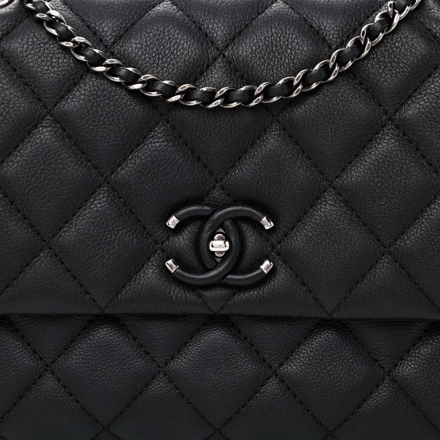 Calfskin Quilted Medium Frame in Chain Flap Black