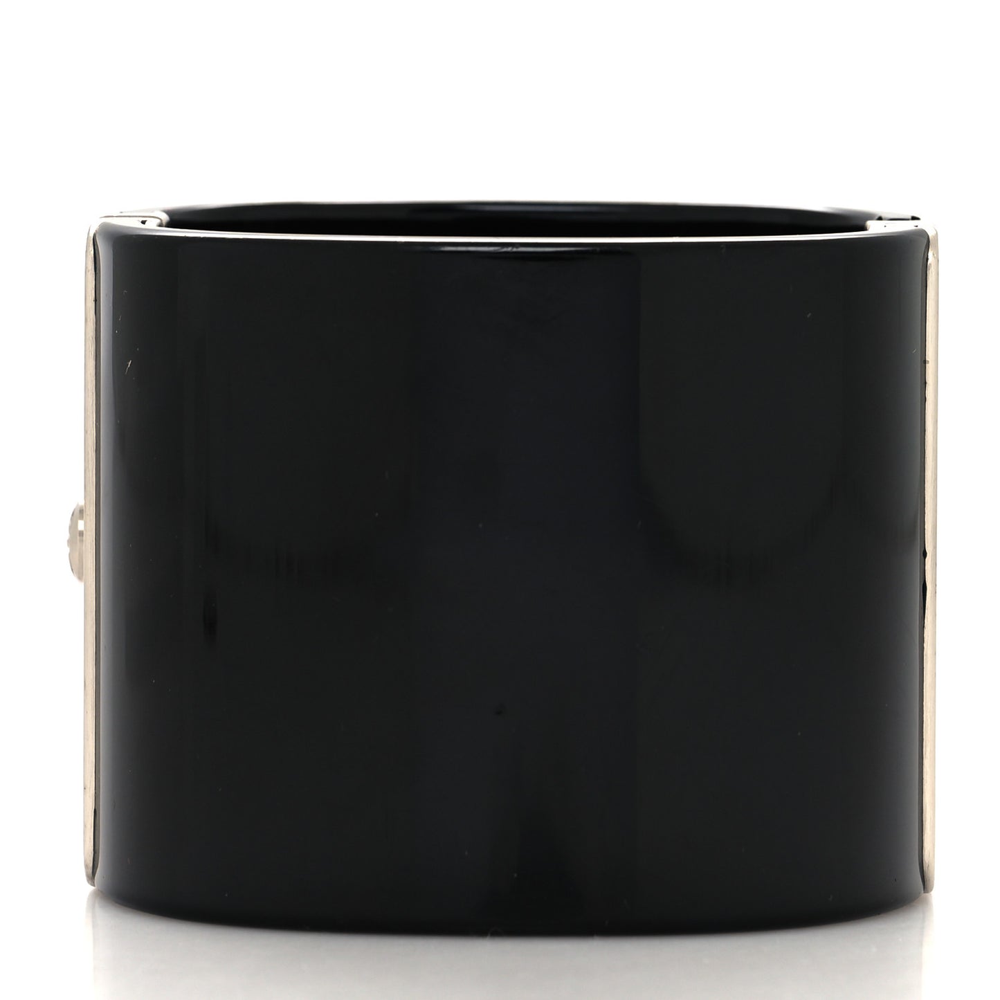 Pearl CC Pewter Leaf Cuff Bracelet Black