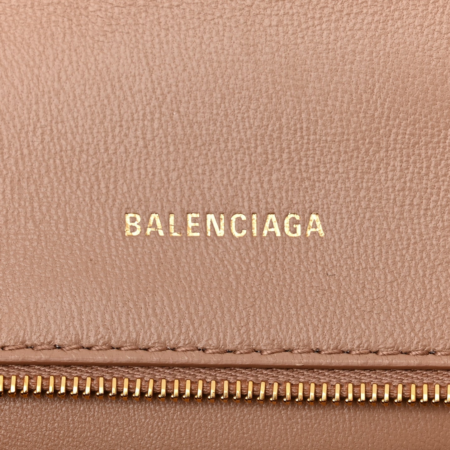 Grained Calfskin Small Hourglass Top Handle Bag Nude Beige