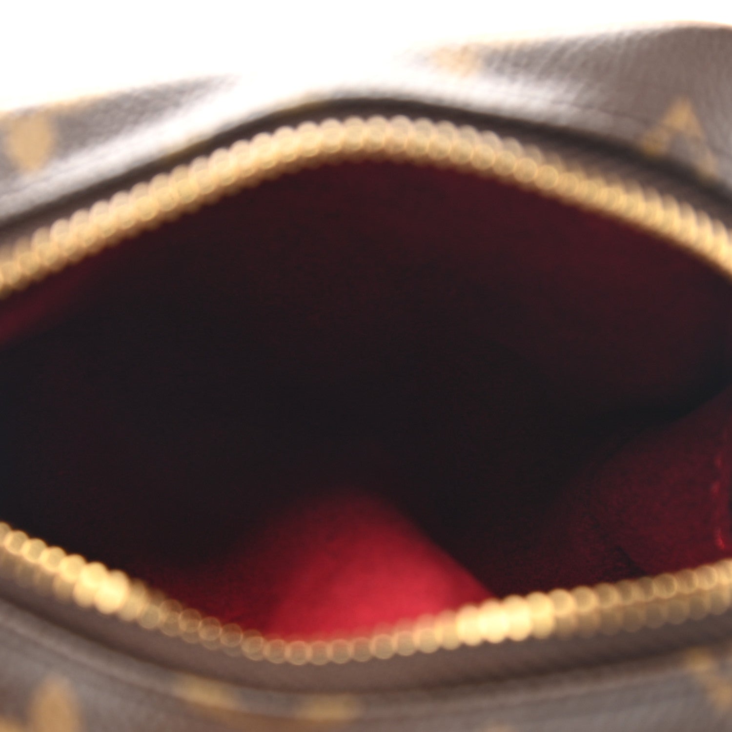 Louis Vuitton Monogram Wapity 5 of 7