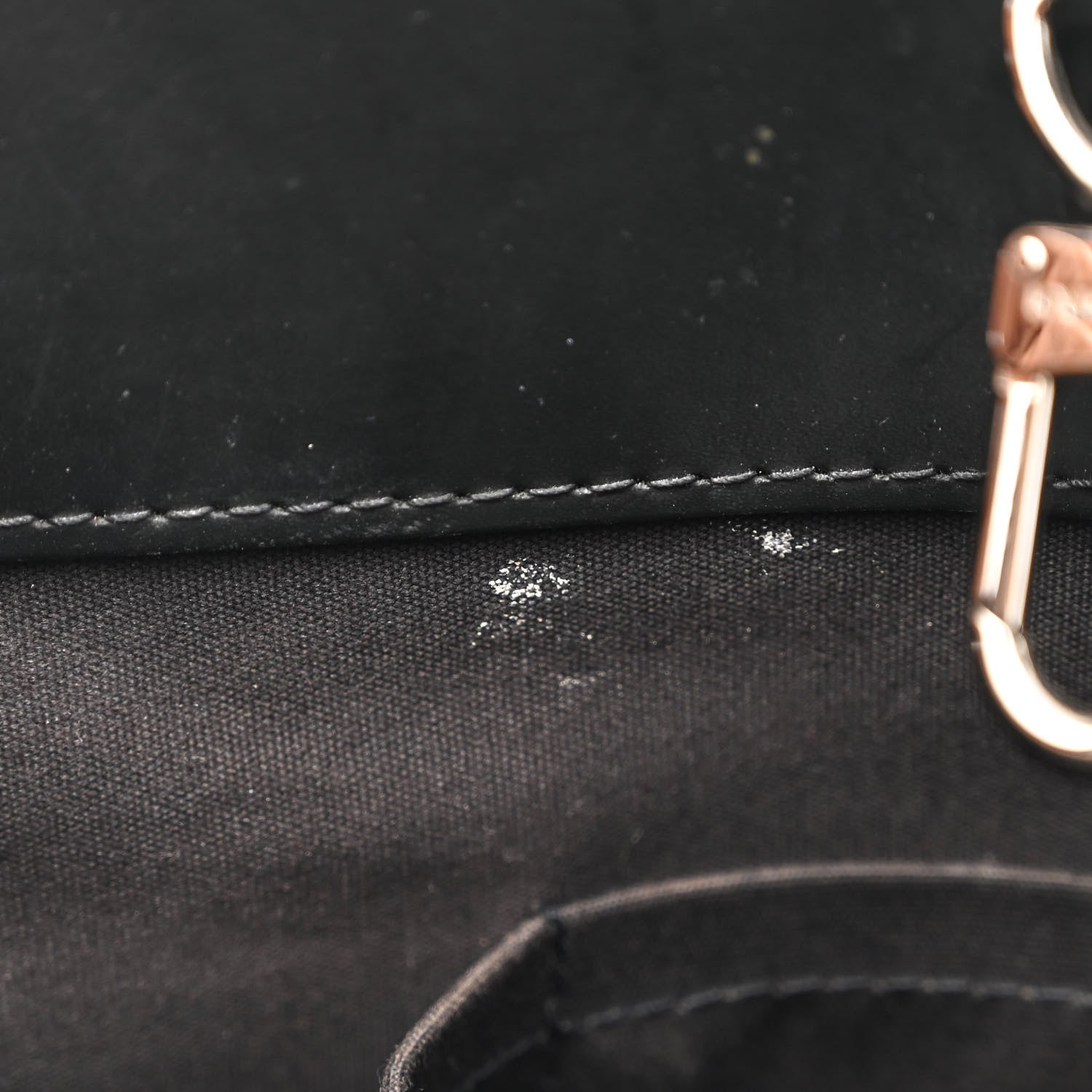Louis Vuitton Epi Passy GM Black 8 of 11