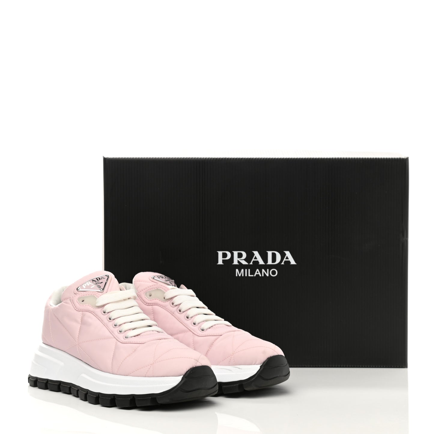 Re-Nylon Piuma Metal Triangle Logo Quilted 45mm Sneakers 37.5 Alabastro