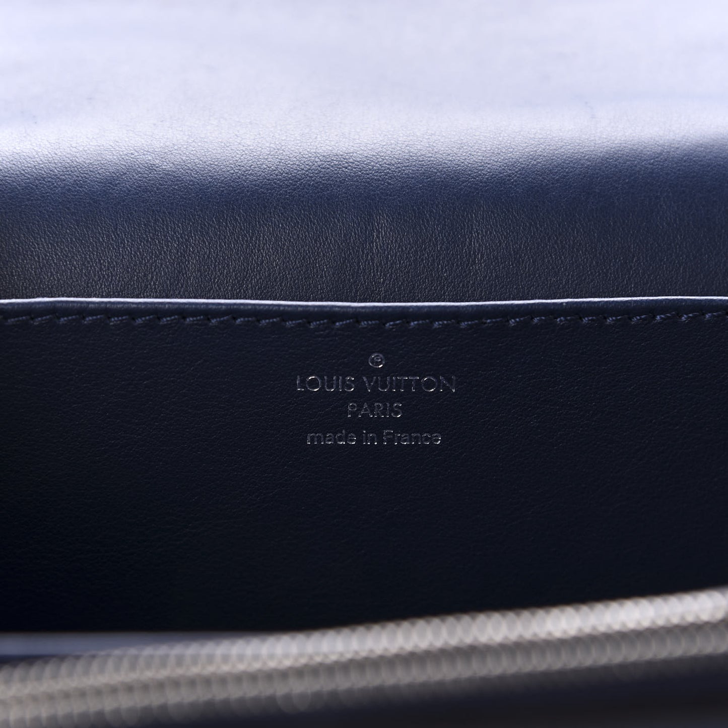 Grained Calfskin Vivienne NM Blue Marine